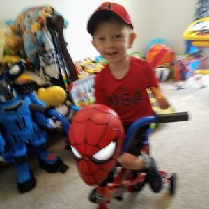 Meet your Posher, Alicia